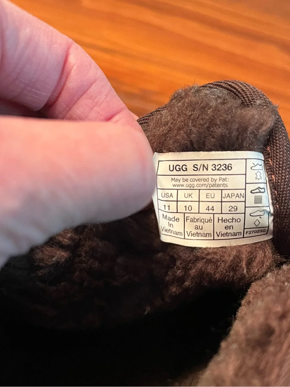 UGG Men's Dark Brown Suede Chukka Boots